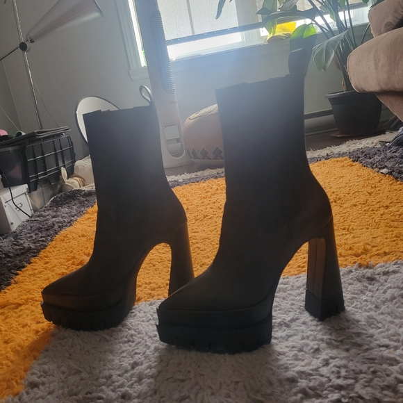 Steve Madden Millie Size 8 - Picture 2 of 4